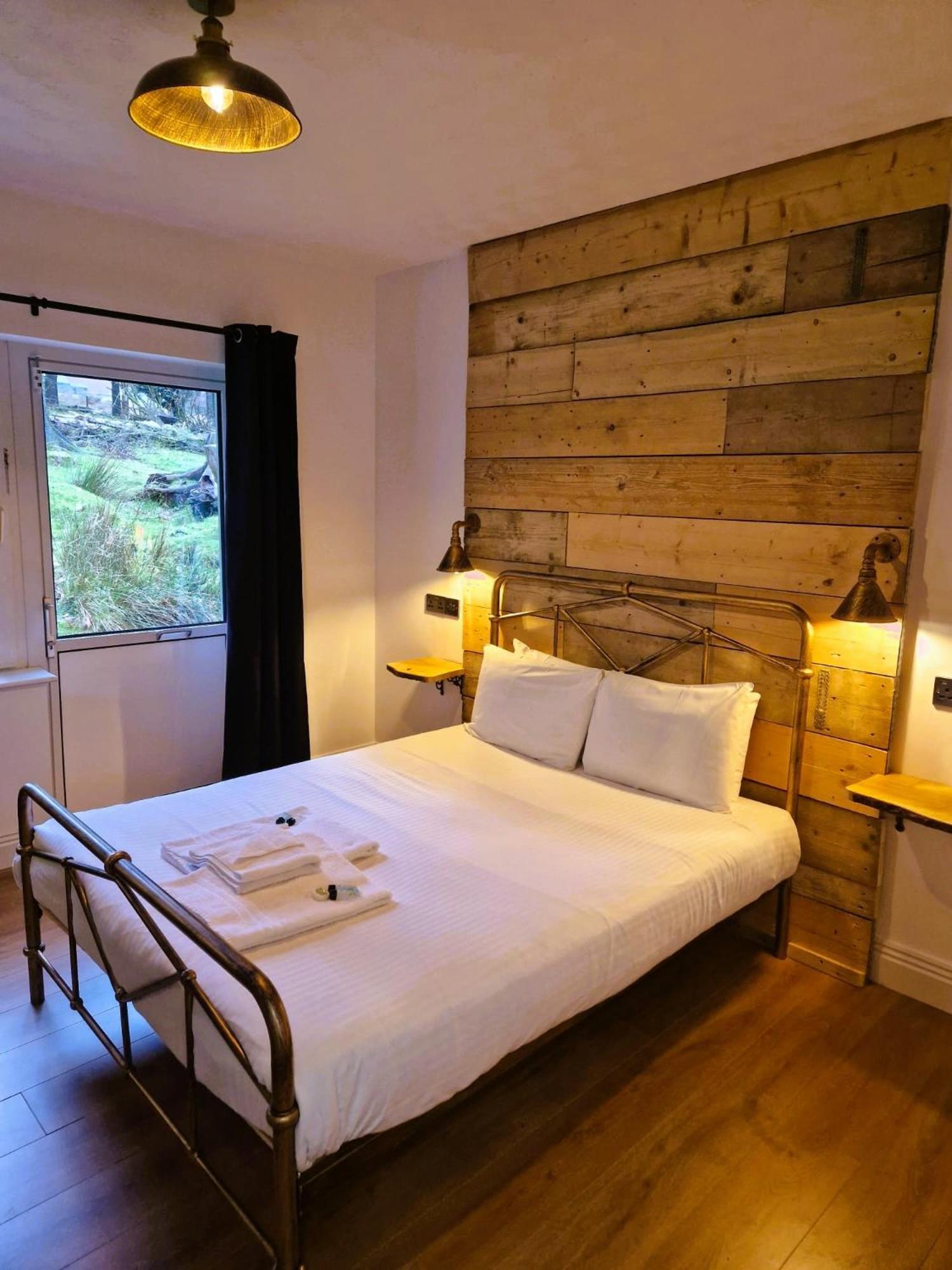 Wheal Tor Hotel & Glamping Liskeard Exteriör bild