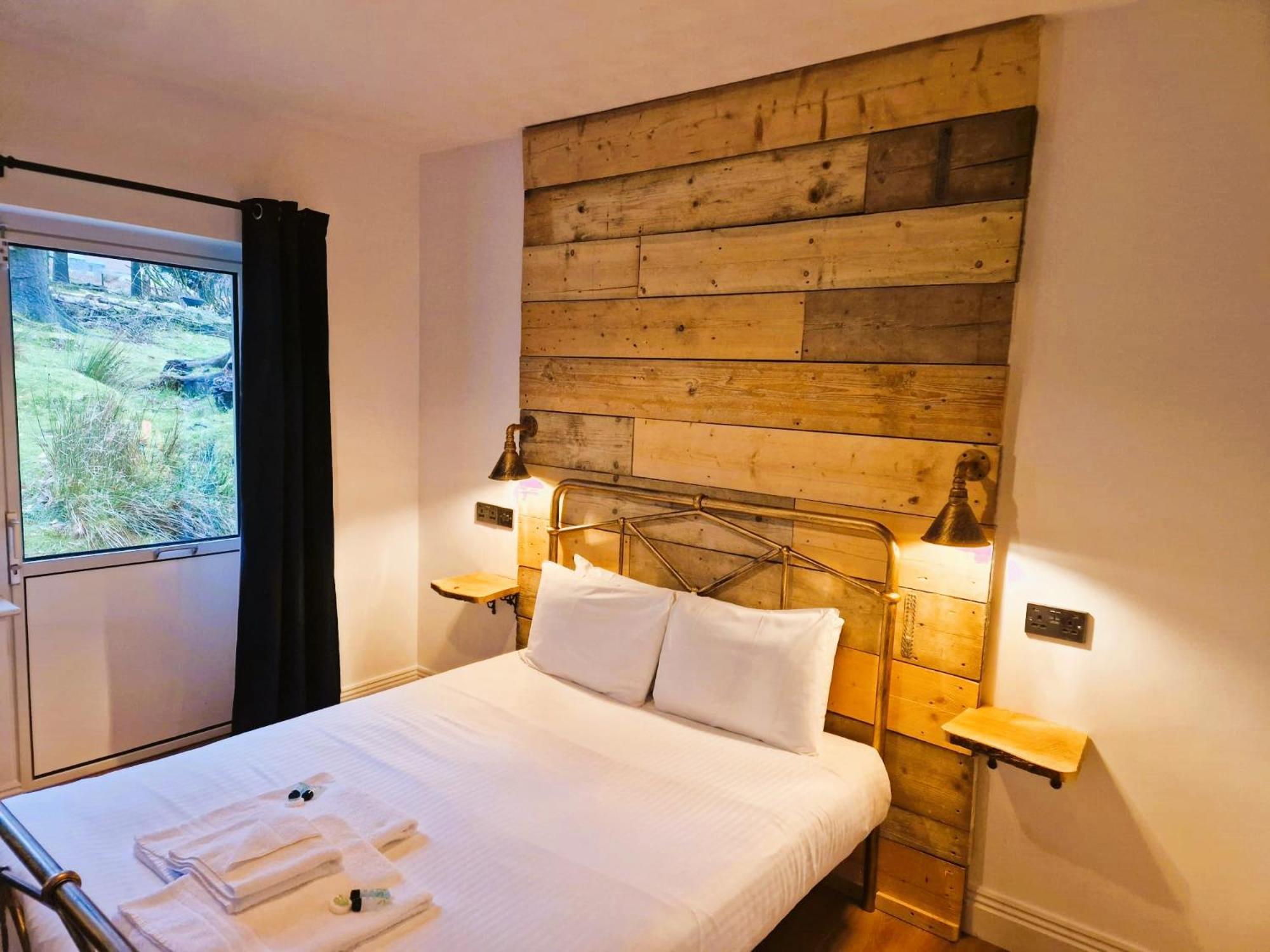 Wheal Tor Hotel & Glamping Liskeard Exteriör bild