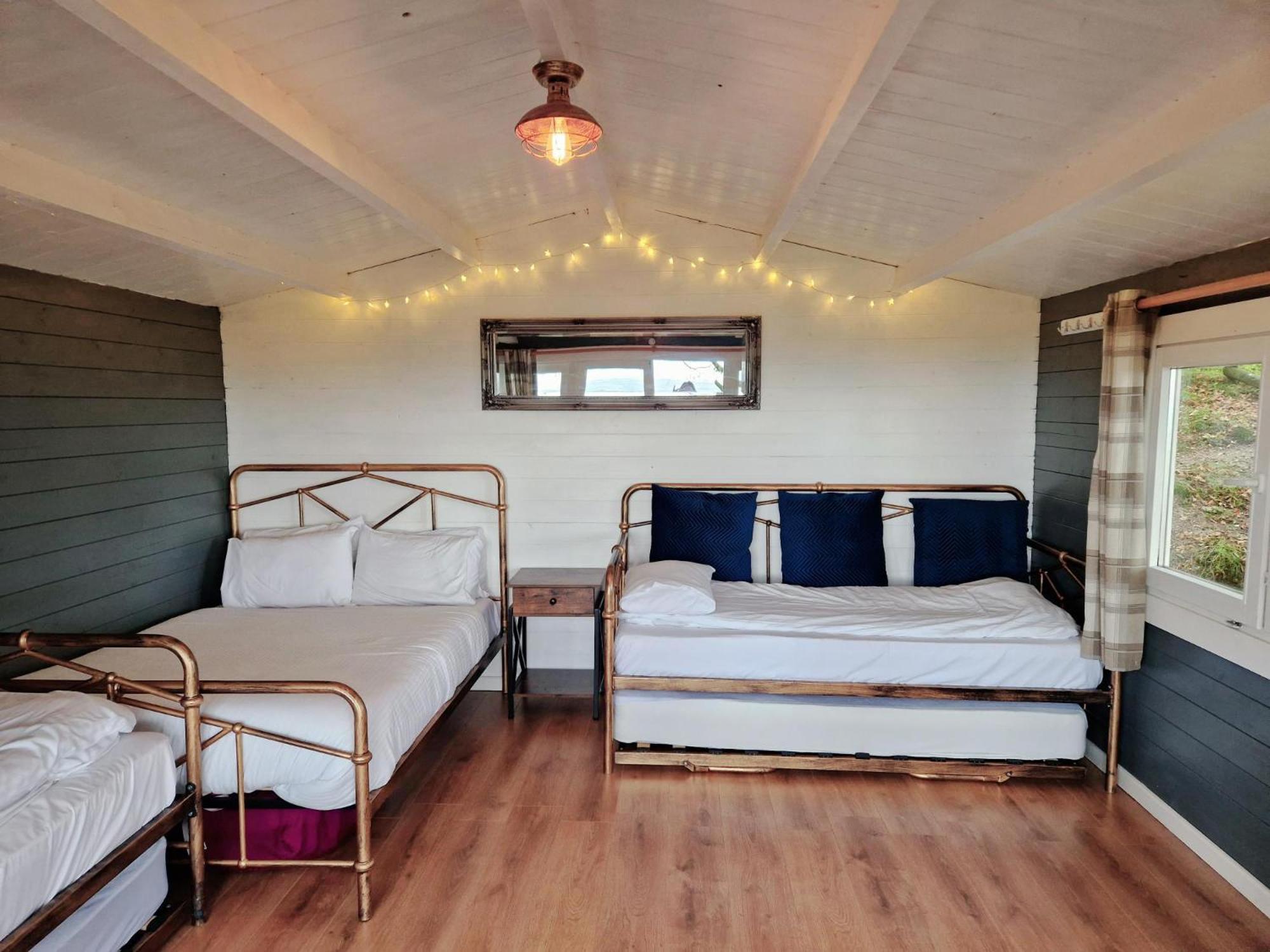 Wheal Tor Hotel & Glamping Liskeard Exteriör bild